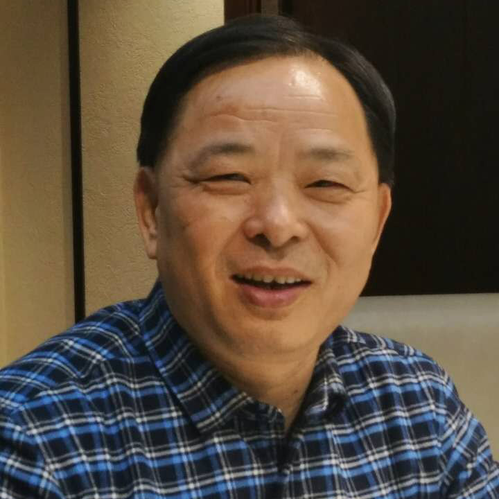 修譜達(dá)人鄢強(qiáng)華 《中華鄢氏通譜》編纂組織委員會副會長